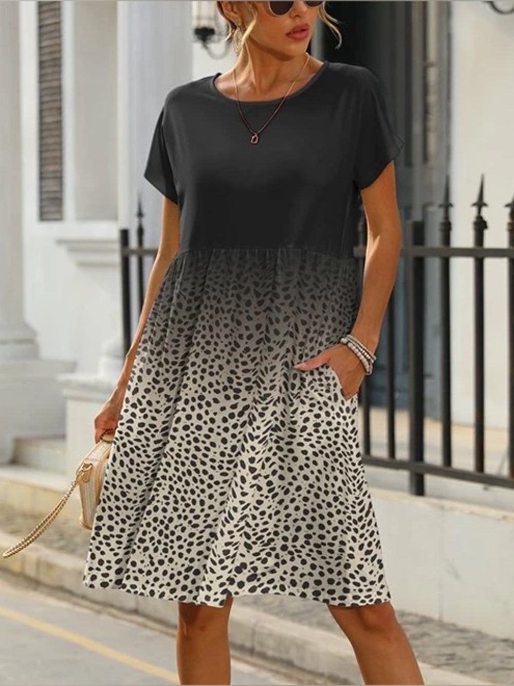 Pink Daisy black Ombré Dot Pocket T-Shirt 👗 Dress